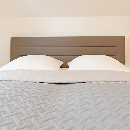 Haus Eva Mar Am 3 アパート